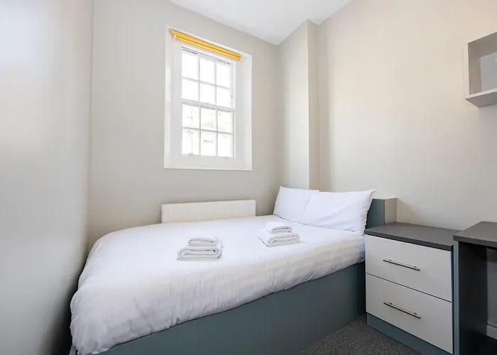 Spacious Room With Shared Facilities